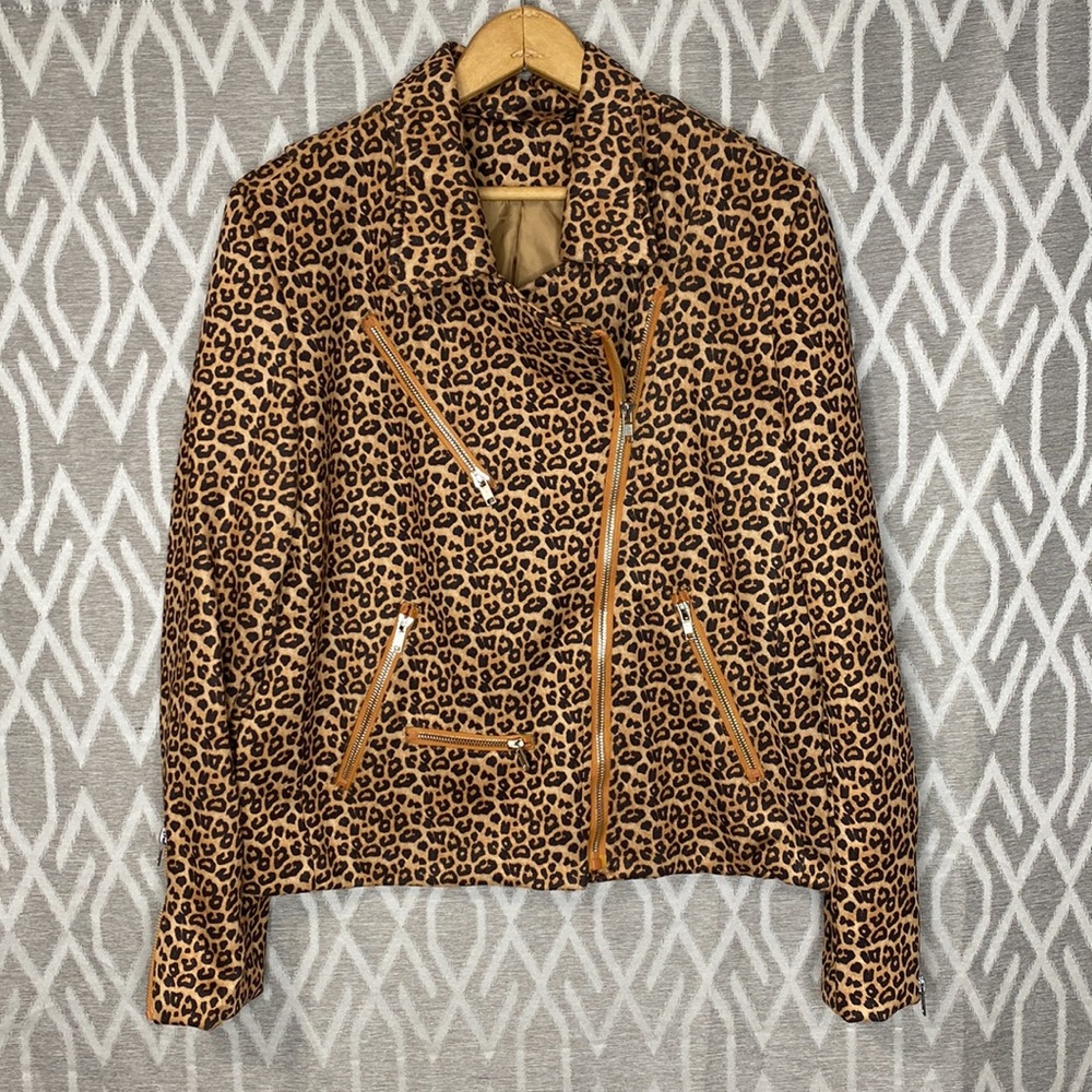 Leopard Print Motorcycle Style Jacket in Tan & Black LIKE NEW Size: Large
